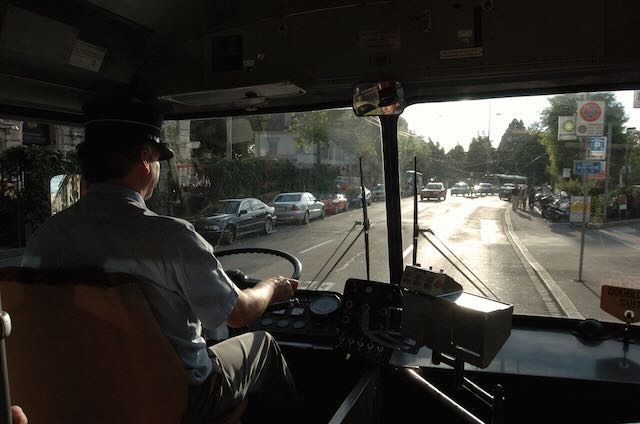 En voiture! une histoire de la vitesse